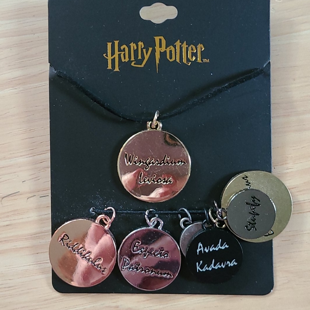 Cute hp spells necklace